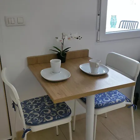 Appartement Modern With Sunny Terrace - Steps From The